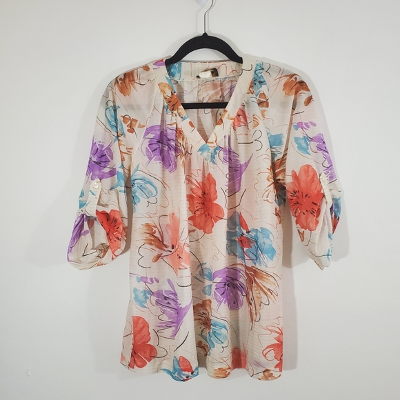 Vintage 1960s Wash N'Wear floral blouse - Picture 2 of 6